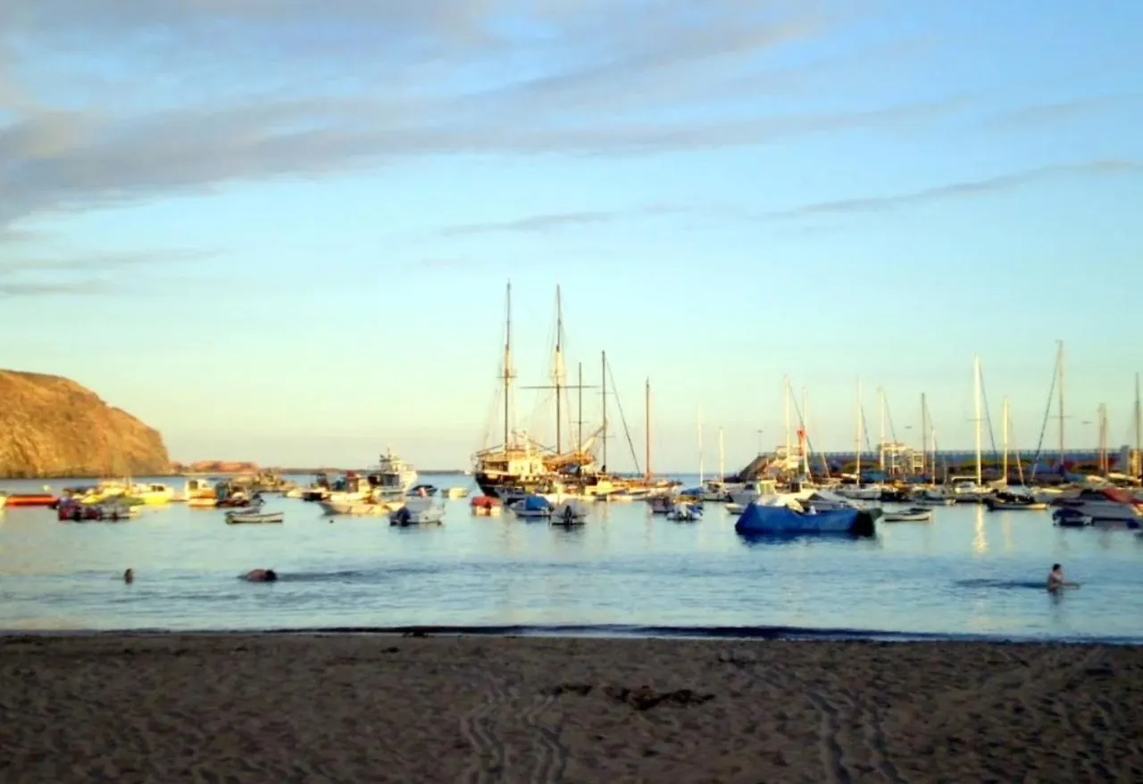 Anna Beautiful Apartment In The First Oceanline In Los Cristianos. location